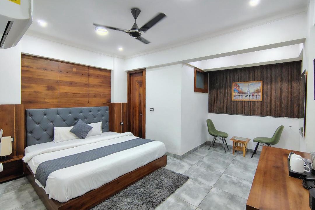 Photo of Bedroom in Tapovan