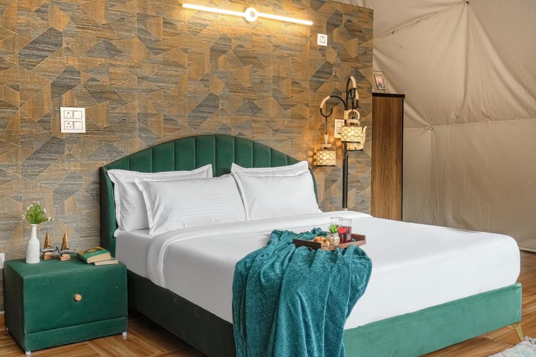 Photo of Bedroom in Jakh
