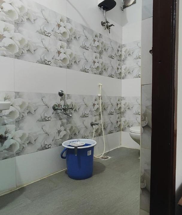 Photo of Bathroom in Karappakam