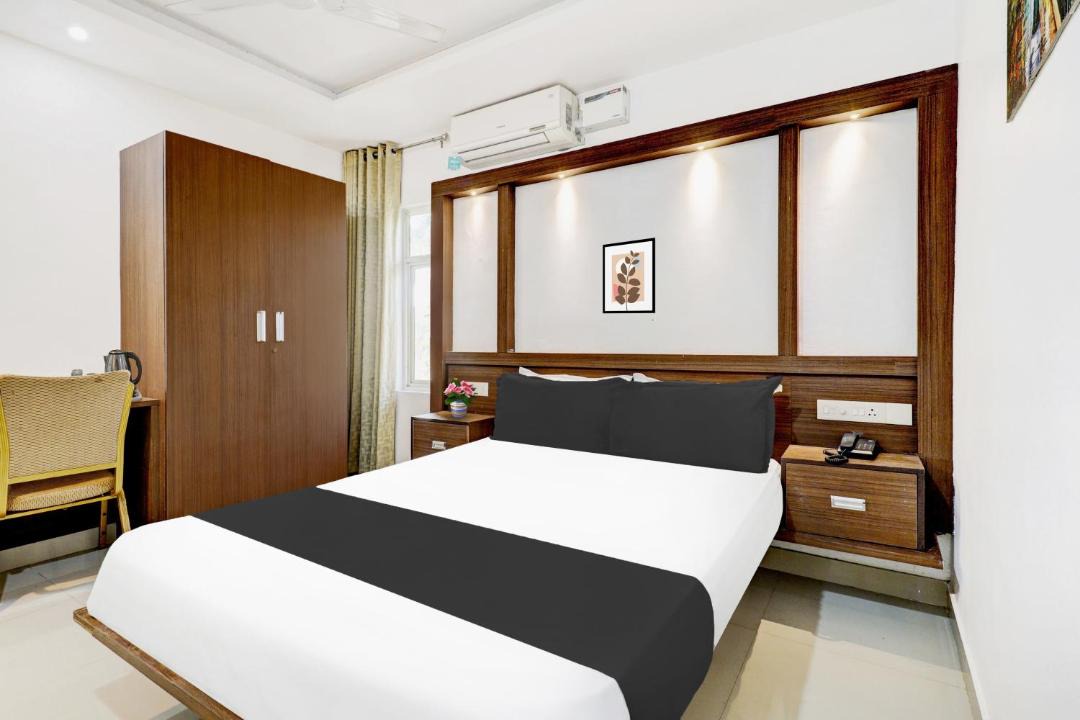 Photo of Bedroom in Thiruvananthapuram