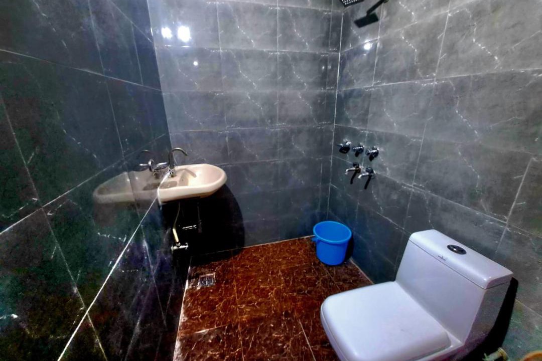 Photo of Bathroom in Mahipalpur