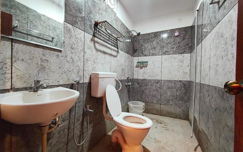 Photo of Bathroom in Tiruvannamalai