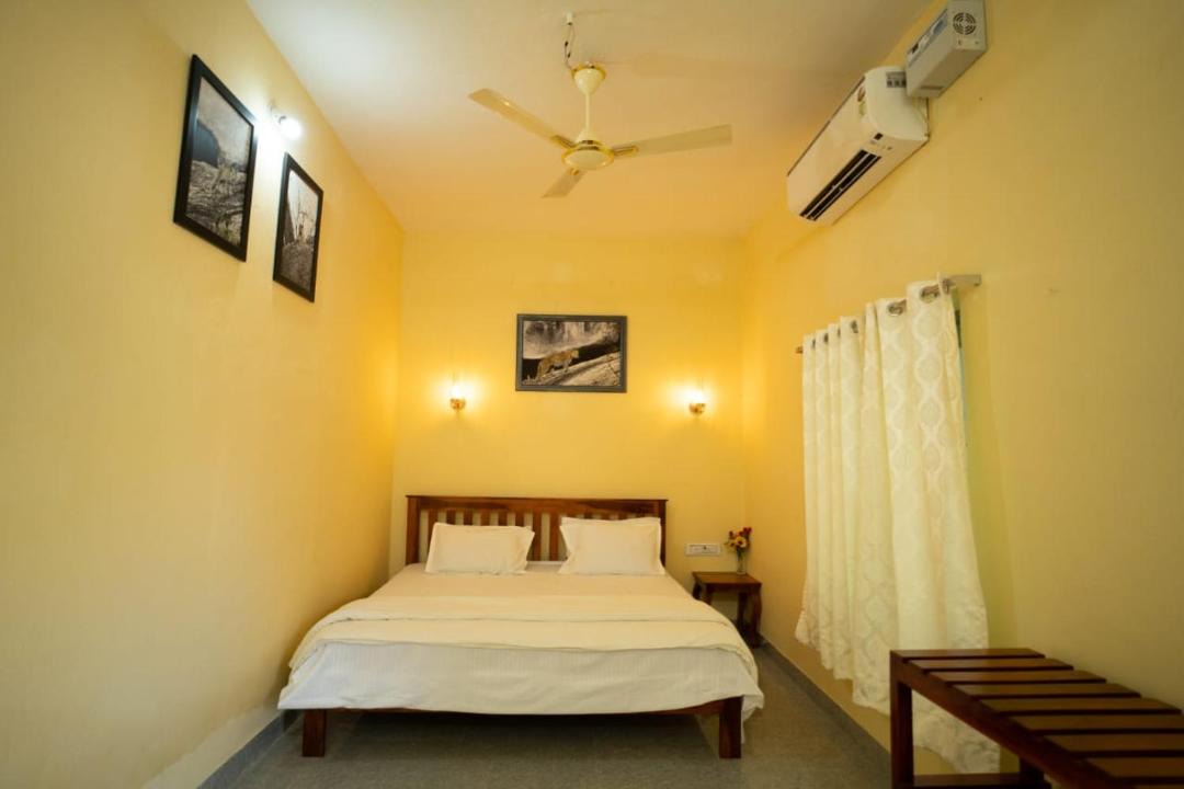 Photo of Bedroom in Sena