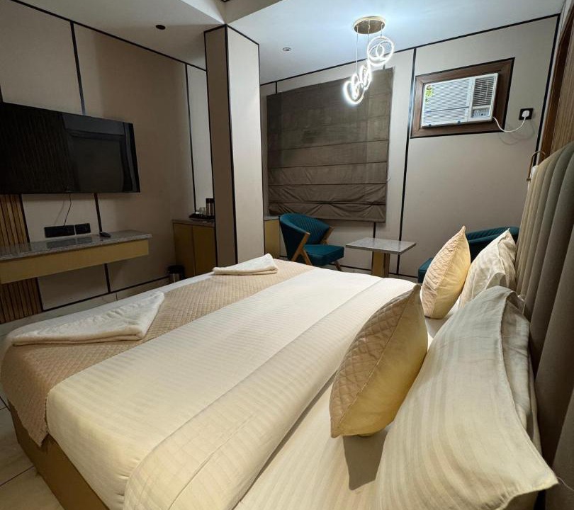 Photo of Bedroom in Jangpura