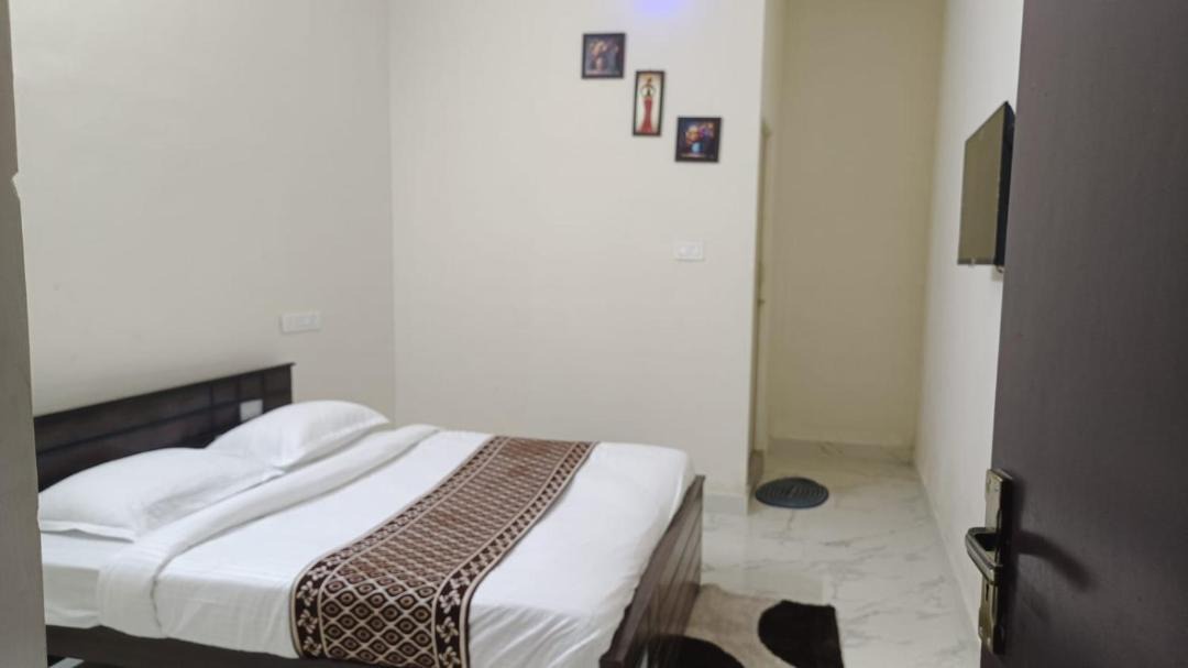 Photo of Bedroom in Navalur