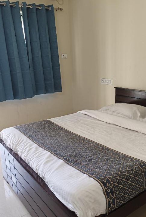 Photo of Bedroom in Navalur