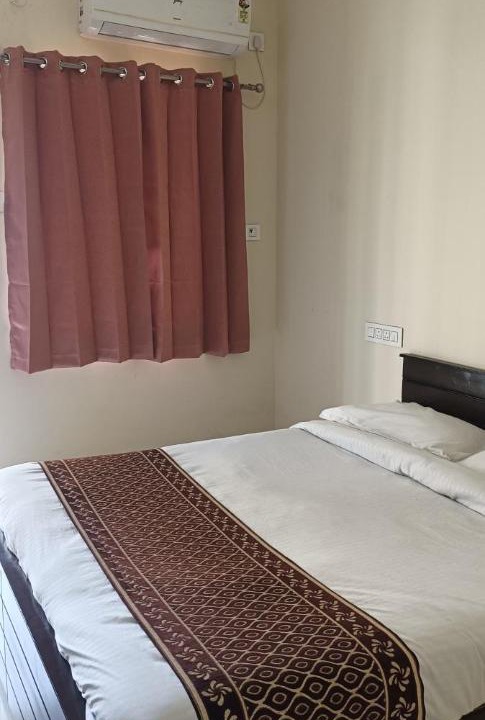 Photo of Bedroom in Navalur