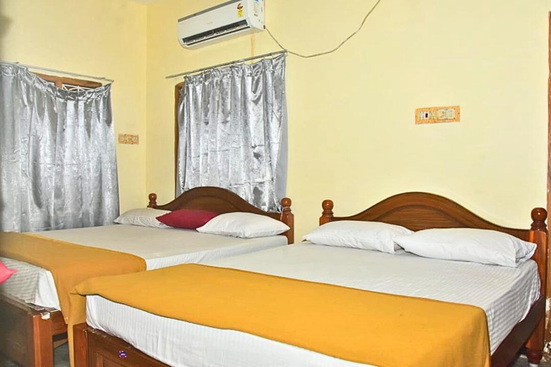 Photo of Bedroom in Thirukadaiyur