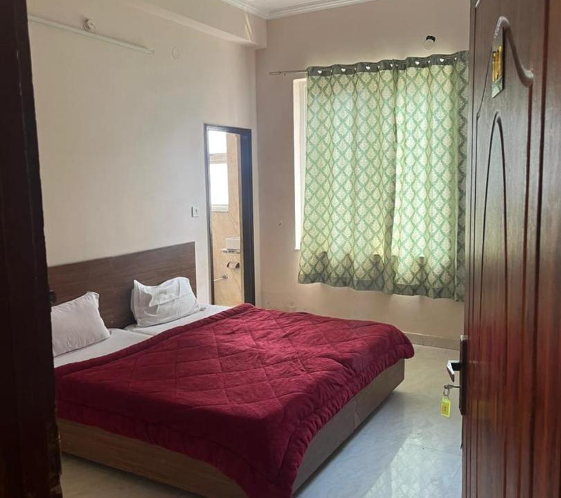Photo of Bedroom in Tapovan