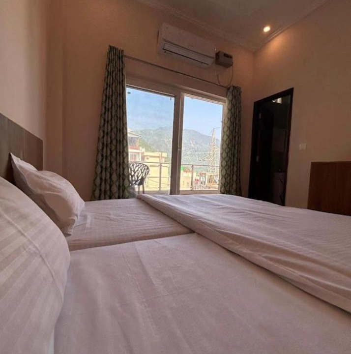 Photo of Bedroom in Tapovan