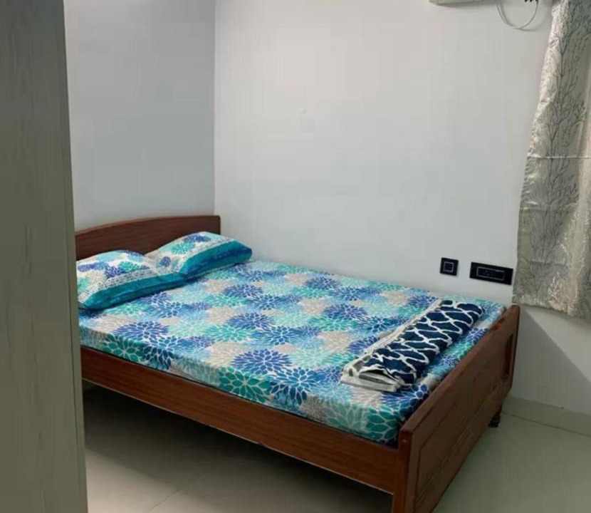 Photo of Bedroom in Teynampet