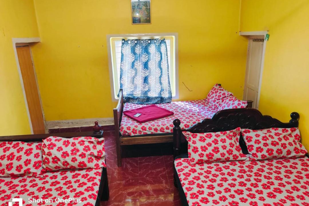 Photo of Bedroom in Valparai