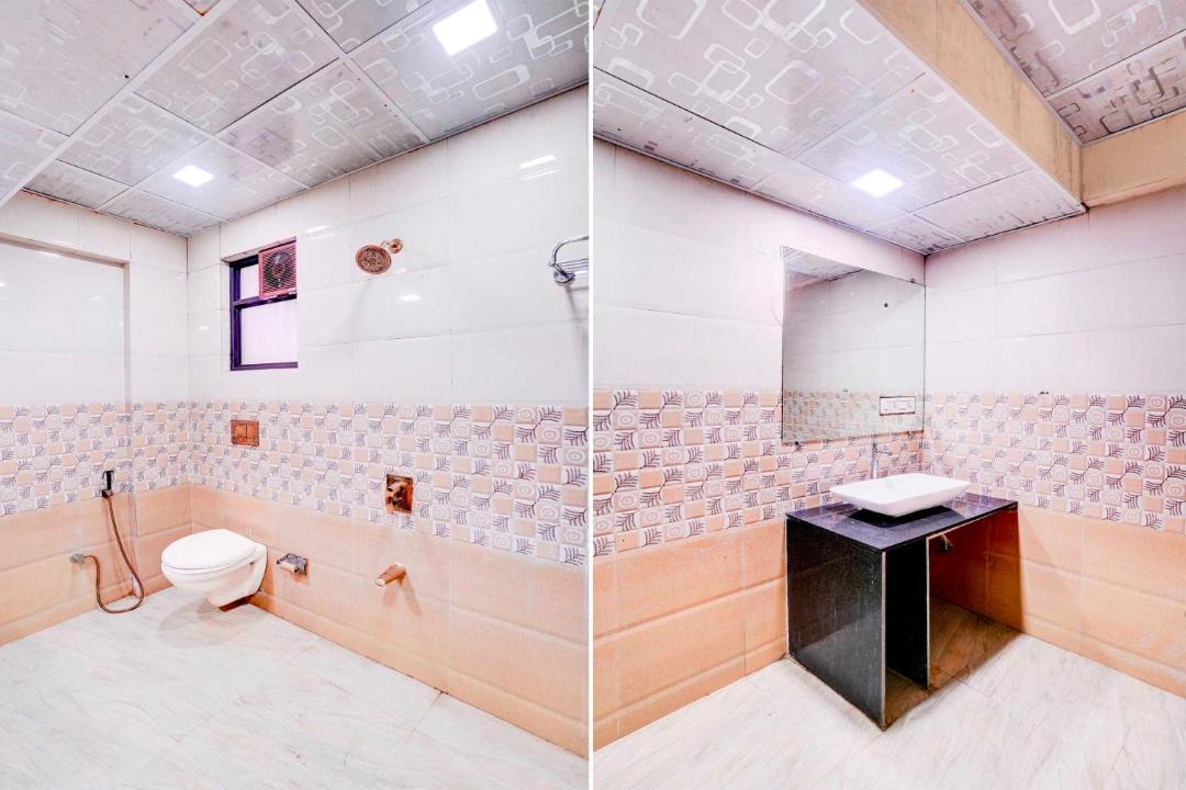 Photo of Bathroom in Andheri West
