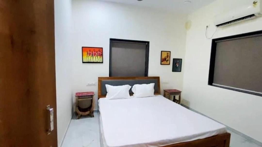 Photo of Bedroom in Solapur