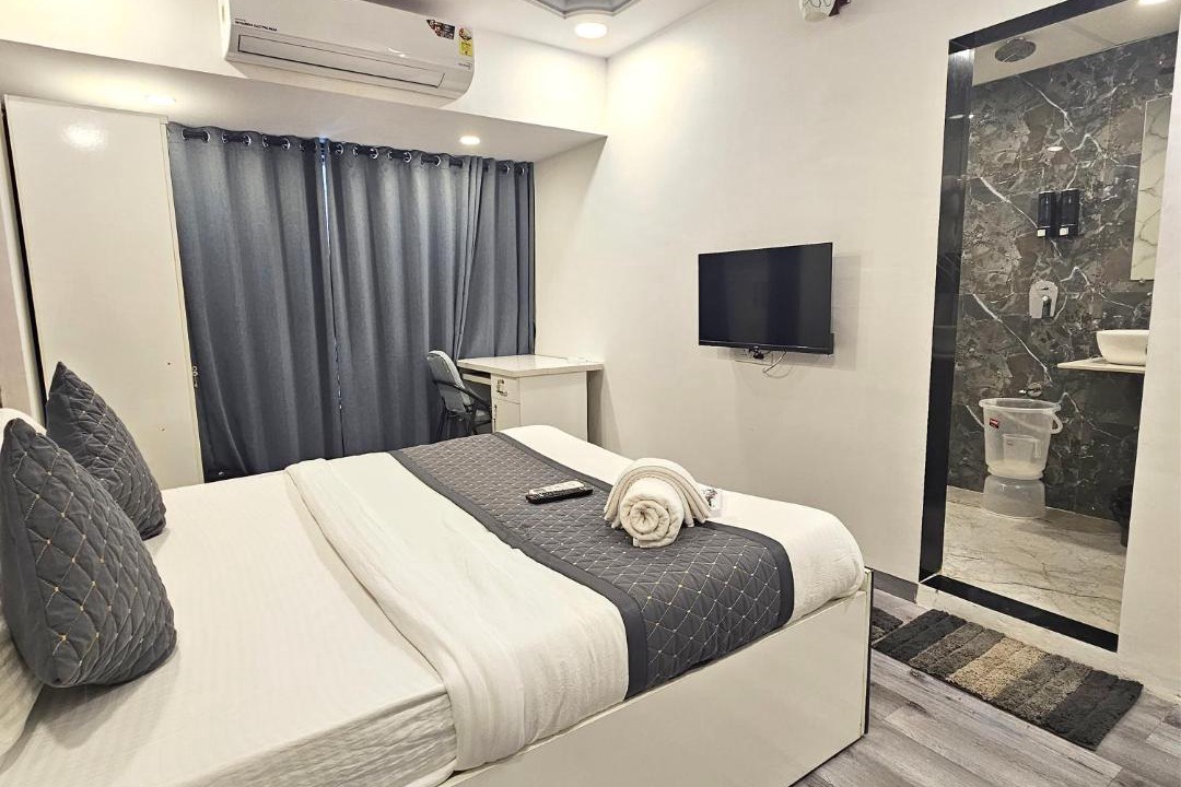Photo of Bedroom in Kandivali East