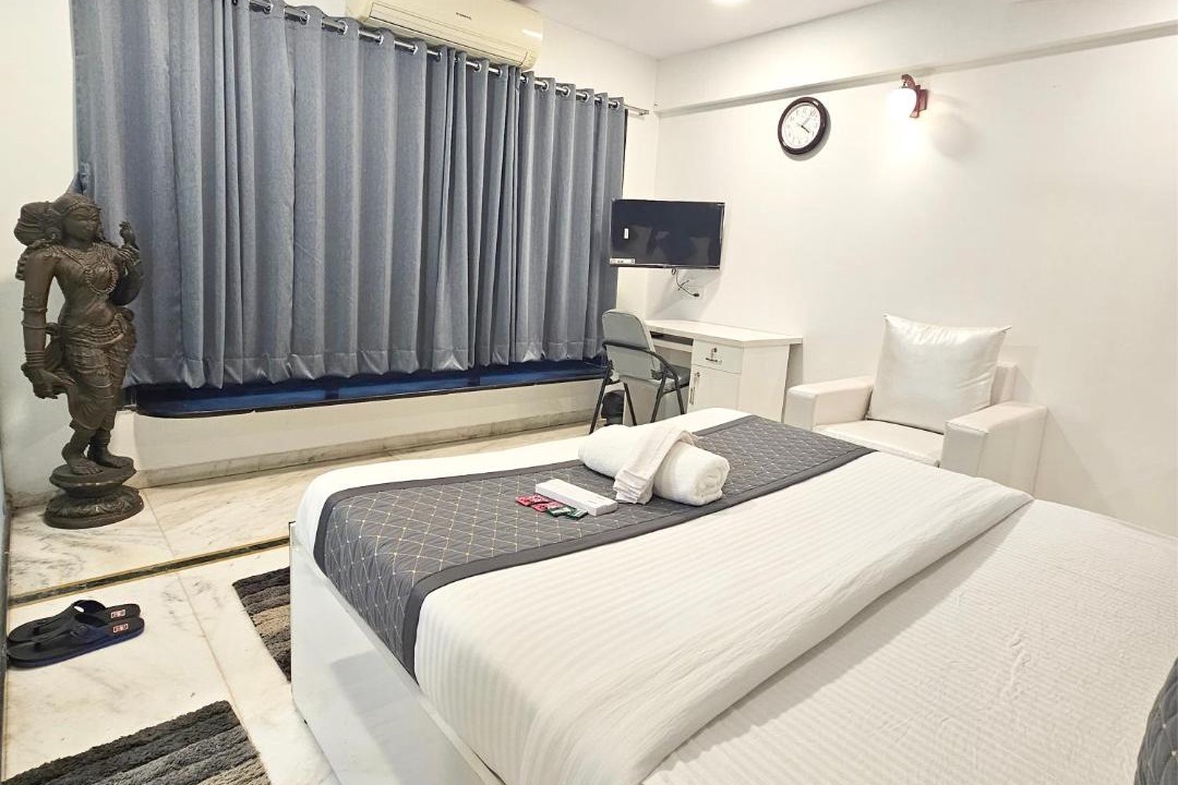 Photo of Bedroom in Kandivali East