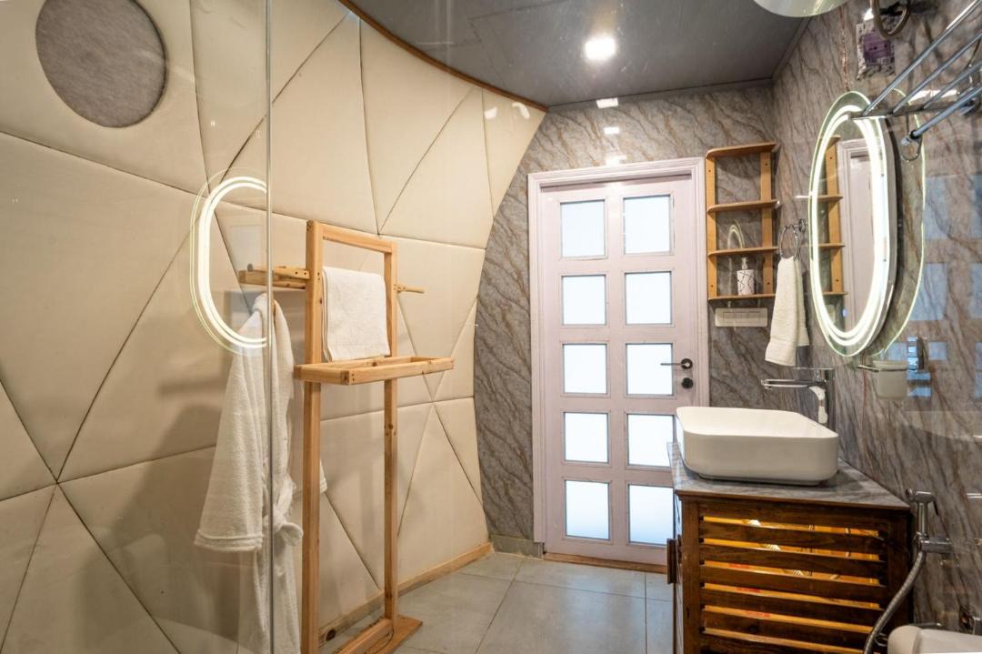 Photo of Bathroom in Banjar