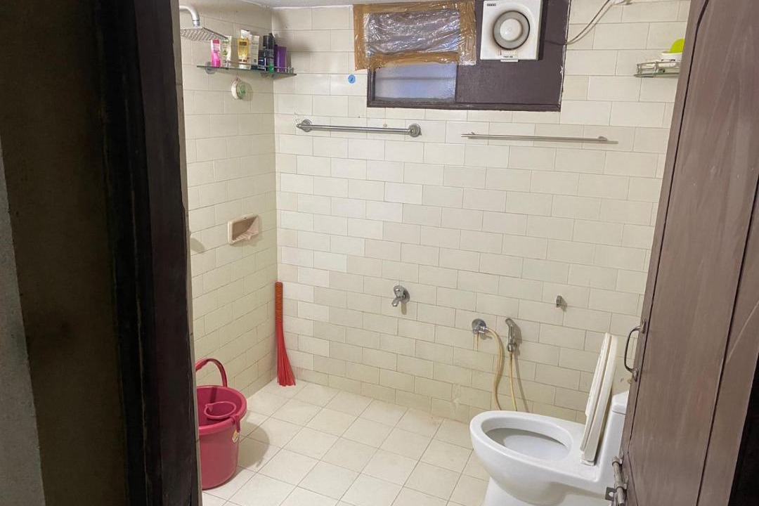 Photo of Bathroom in Adyar