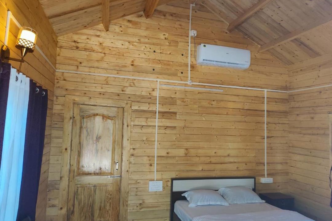 Photo of Bedroom in Timbholi