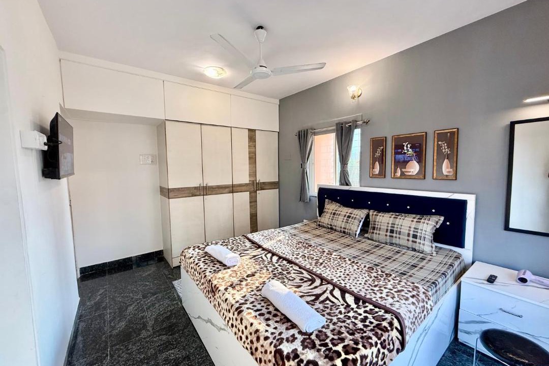 Photo of Bedroom in Juhu