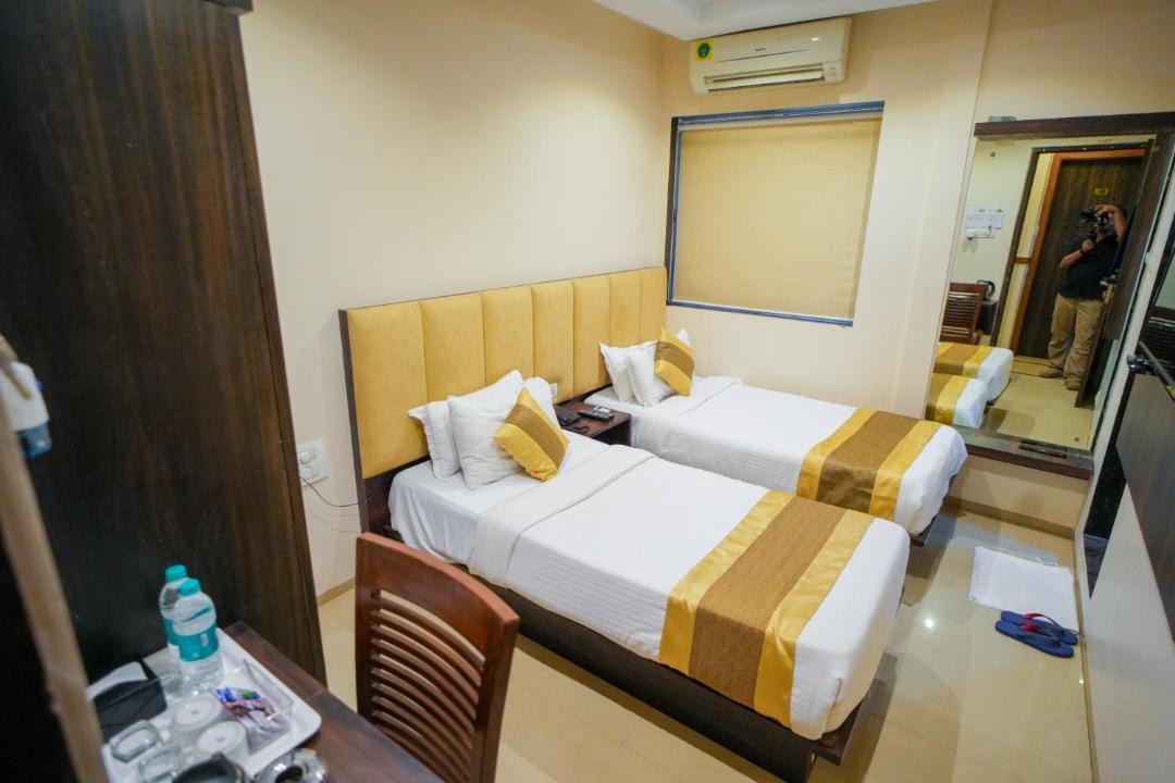 Photo of Bedroom in Prabhadevi