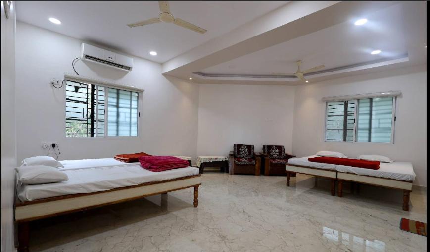 Photo of Bedroom in Chandrapur