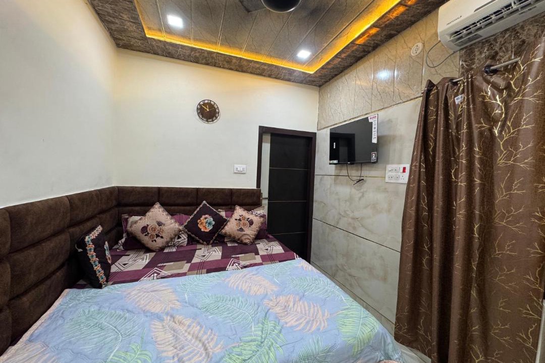 Photo of Bedroom in Khattalwada