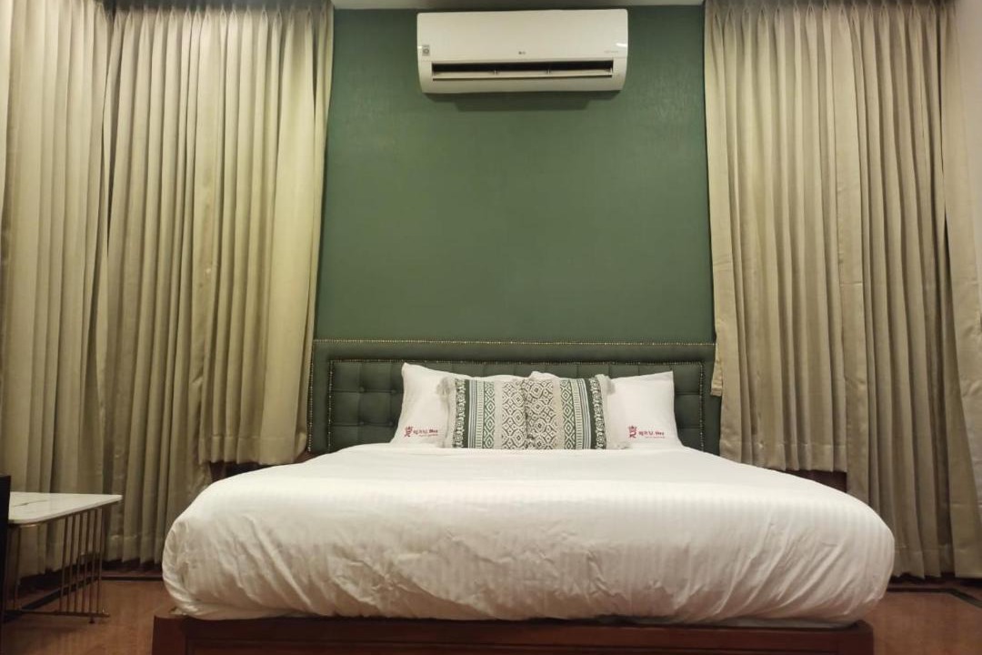Photo of Bedroom in Madurai Main