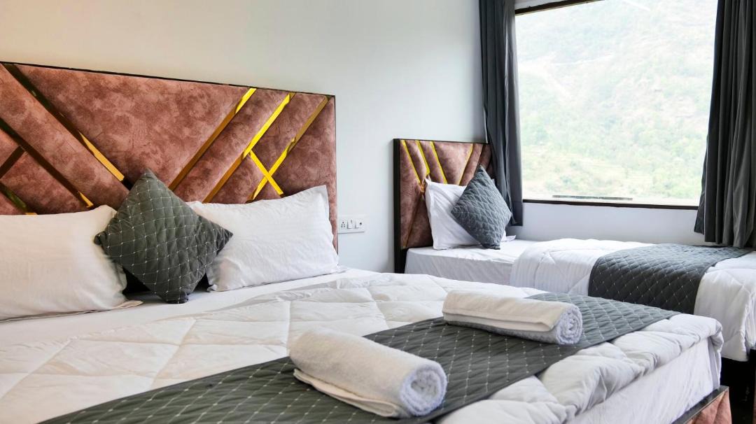 Photo of Bedroom in Narainkoti