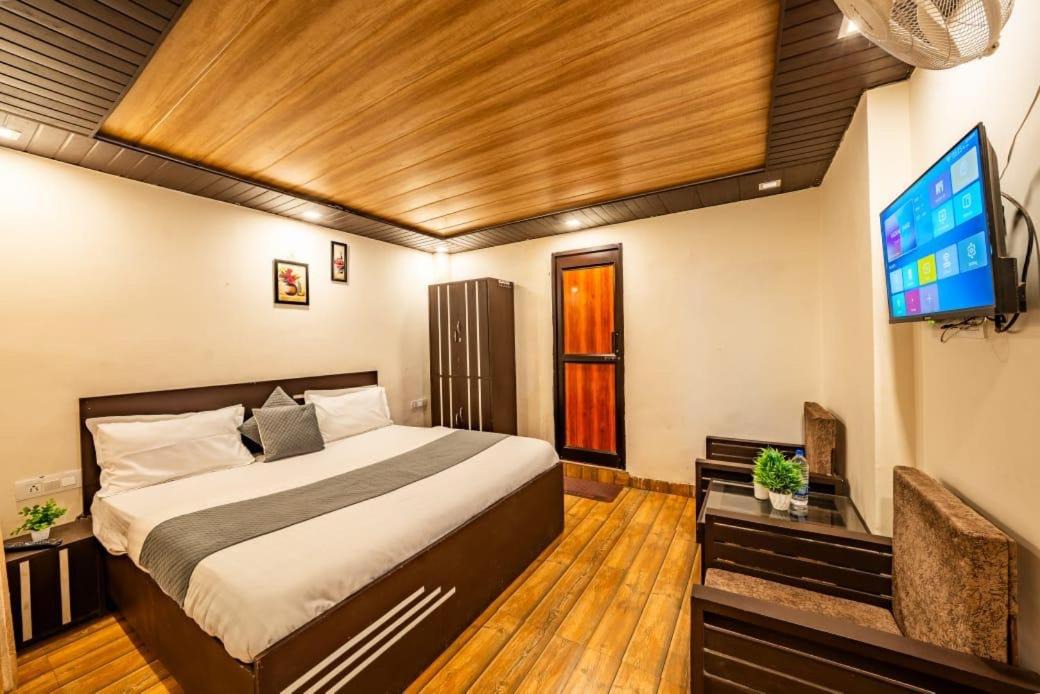 Photo of Bedroom in Nainital