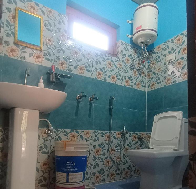 Photo of Bathroom in Bhatwari