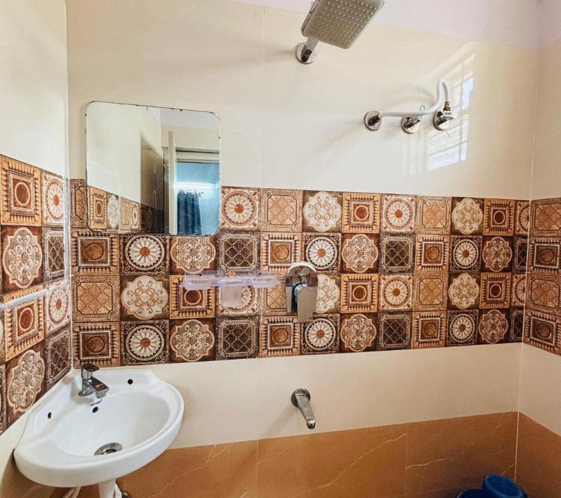 Photo of Bathroom in Kadubeesanahalli