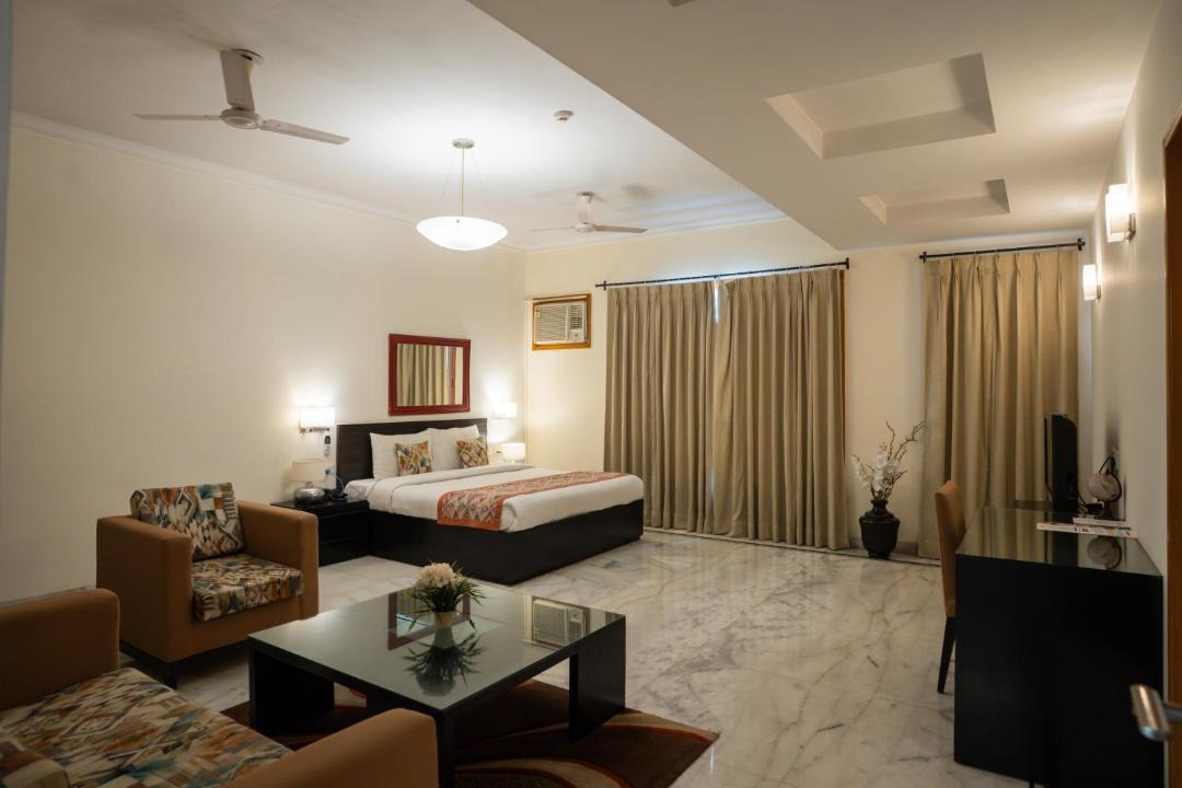 Photo of Bedroom in DLF City