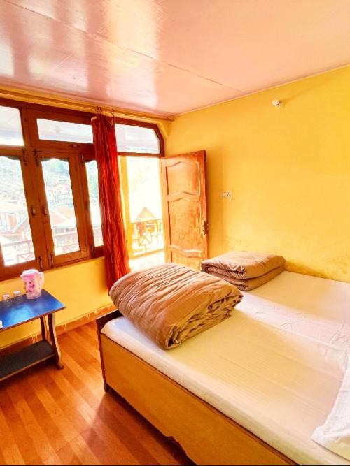 Photo of Bedroom in Bhatwari