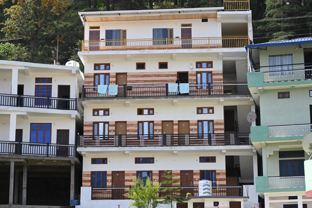 Photo of Buildings in Barkot