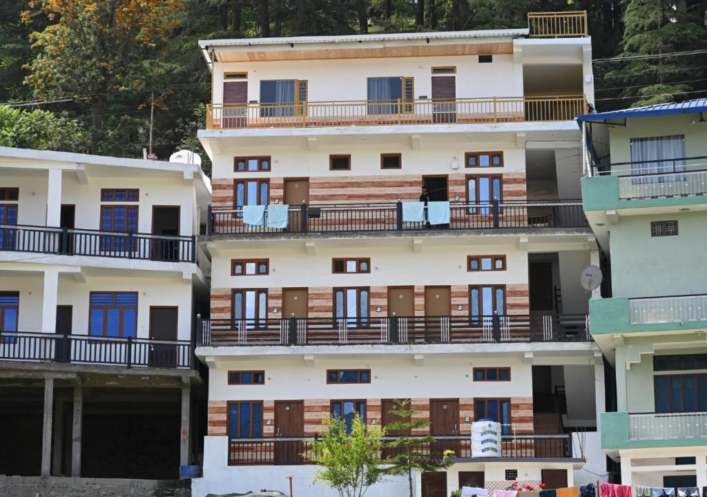 Photo of Buildings in Barkot