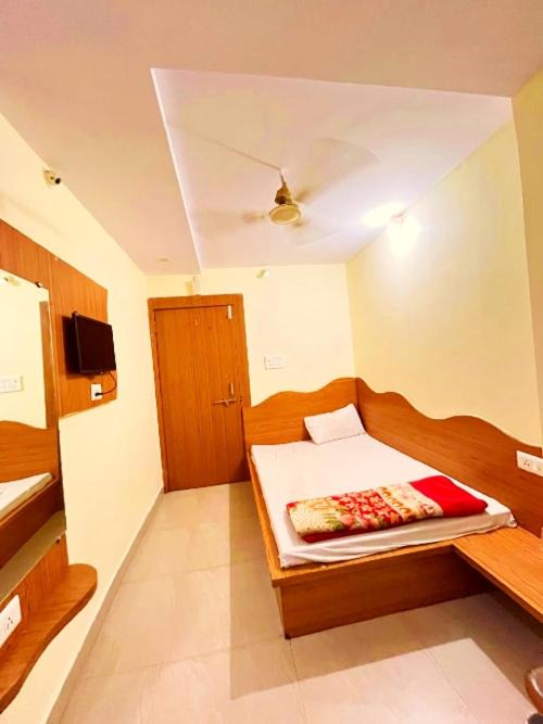 Photo of Bedroom in Pachmarhi