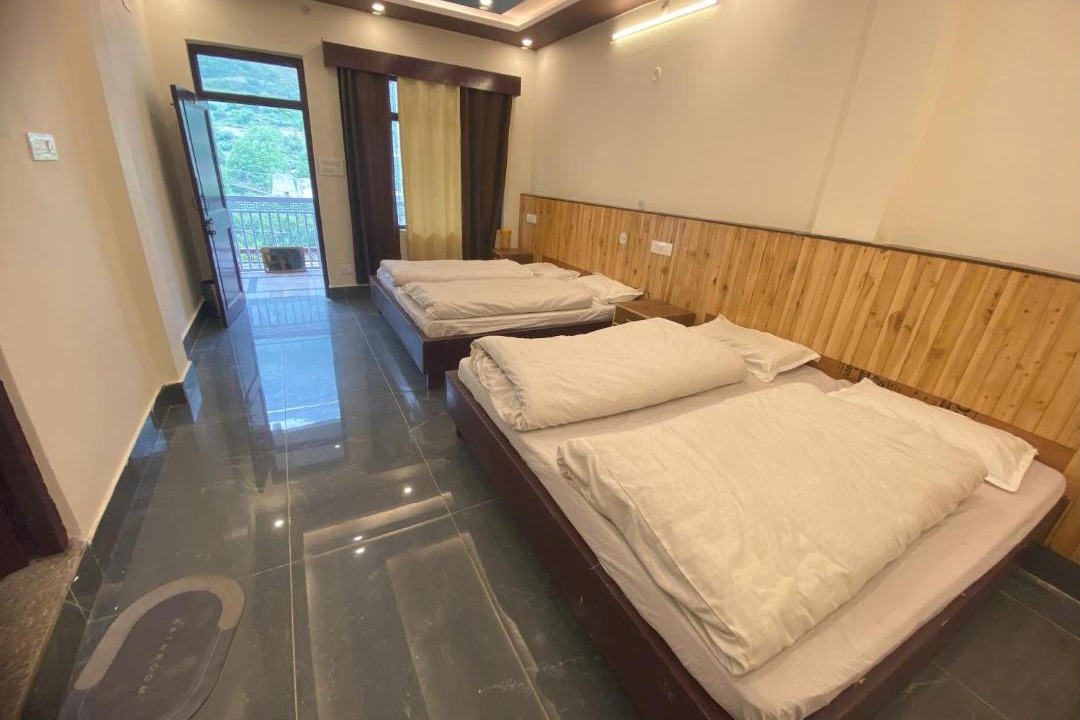 Photo of Bedroom in Bhatwari