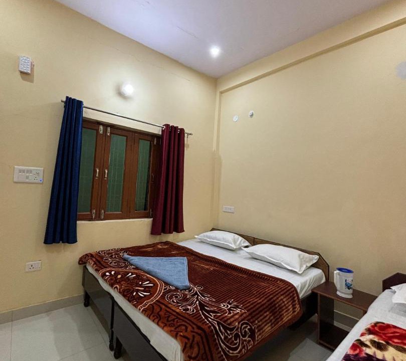 Photo of Bedroom in Karnaprayag