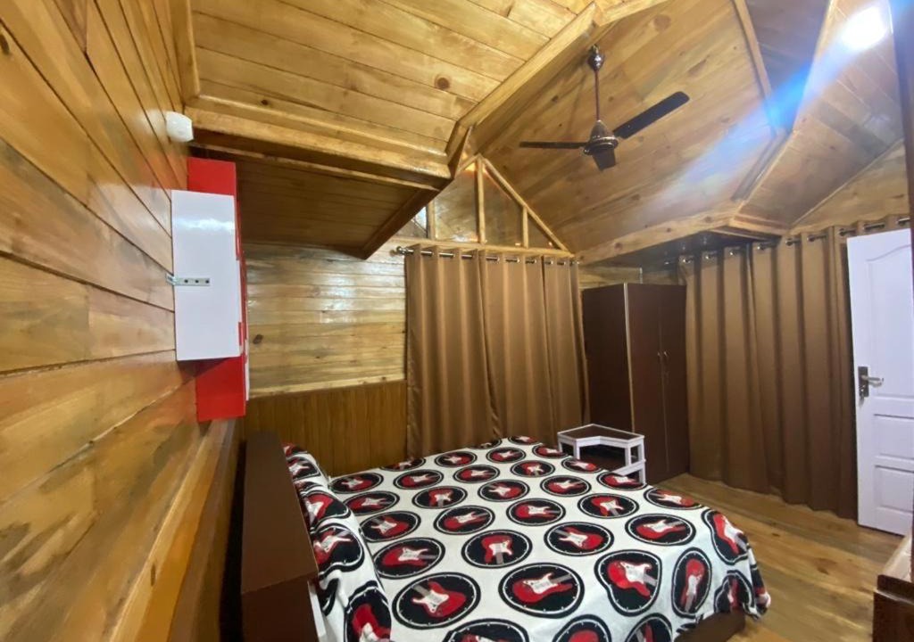 Photo of Bedroom in Pauri