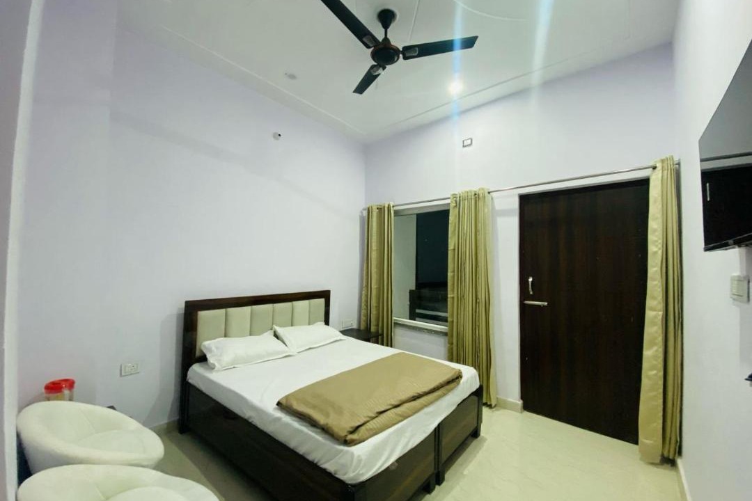 Photo of Bedroom in Guptkashi