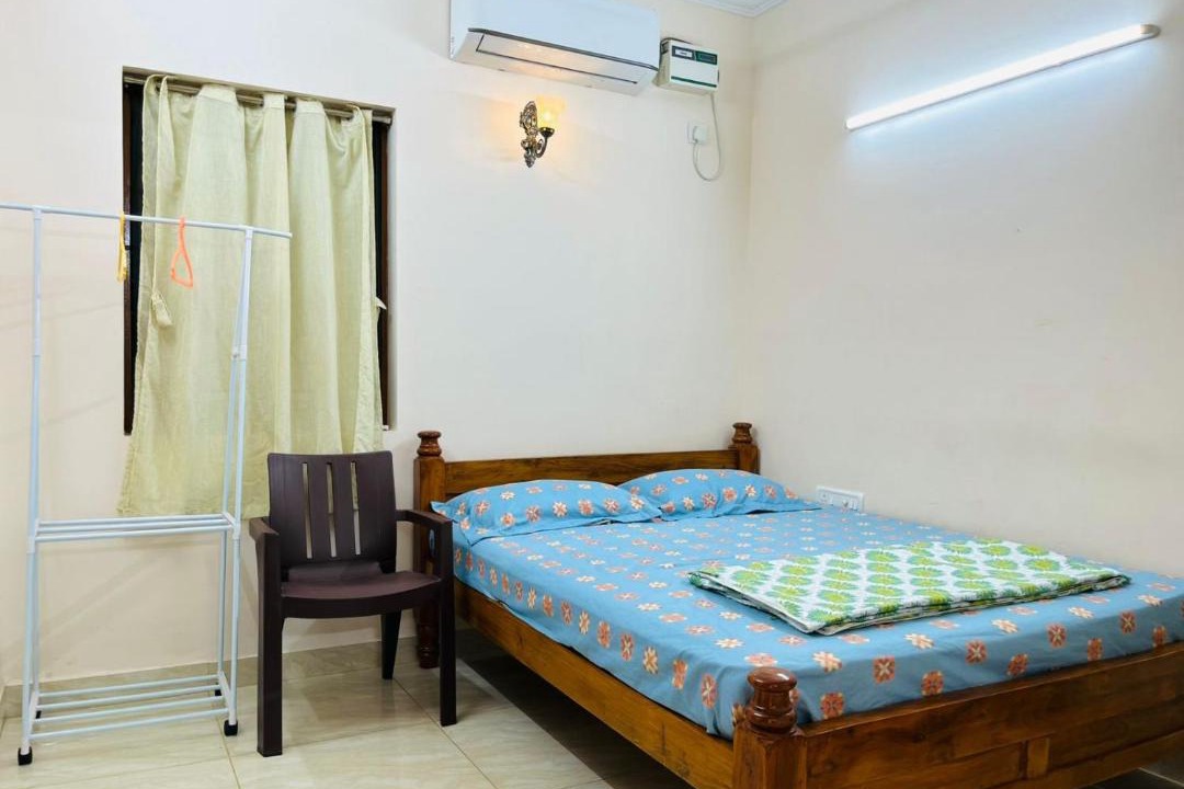 Photo of Bedroom in Teynampet