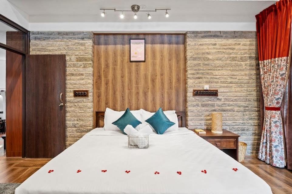 Photo of Bedroom in Denkanikota