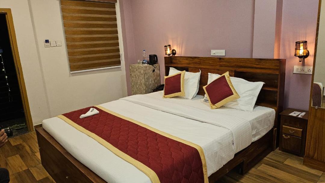 Photo of Bedroom in Valparai