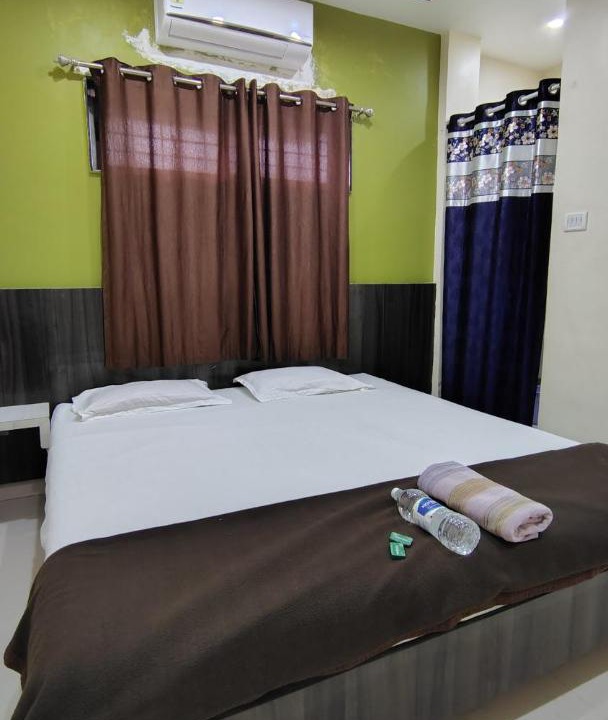 Photo of Bedroom in Tuljapur
