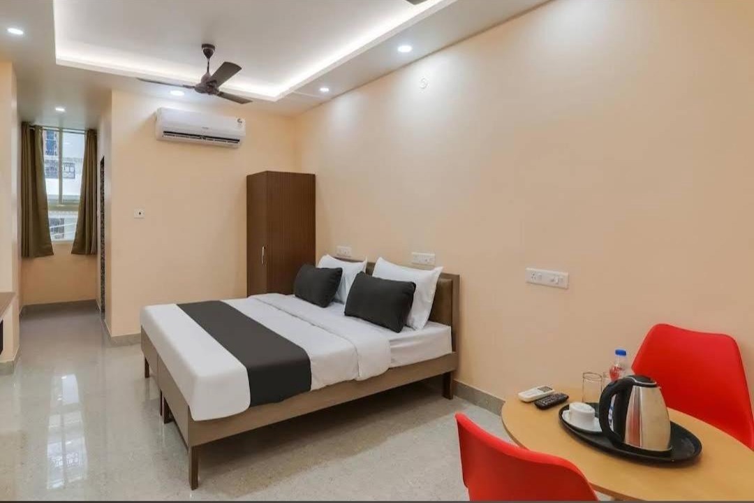 Photo of Bedroom in Hazratganj