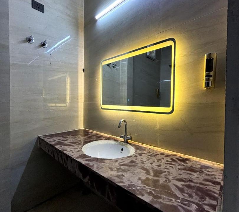 Photo of Bathroom in DLF Phase 3