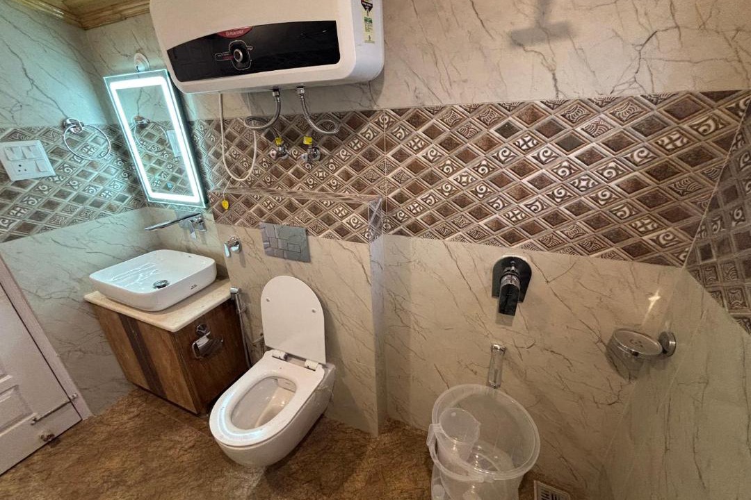 Photo of Bathroom in Theog