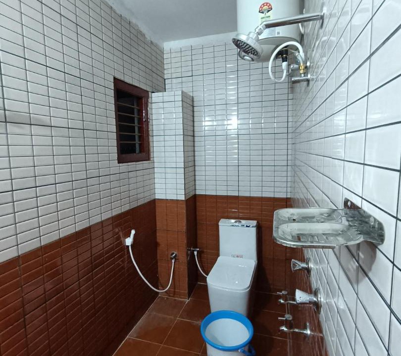 Photo of Bathroom in Kodaikanal