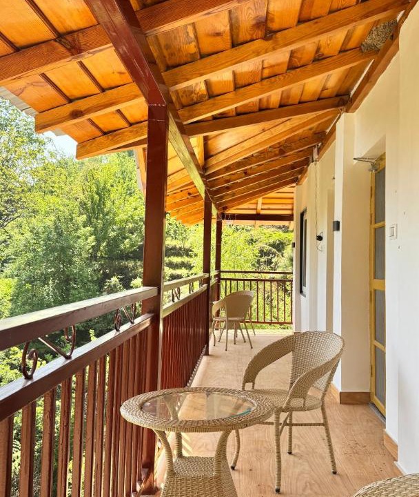 Photo of Patio Balcony in Mukteshwar